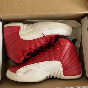 Gym Red 12s